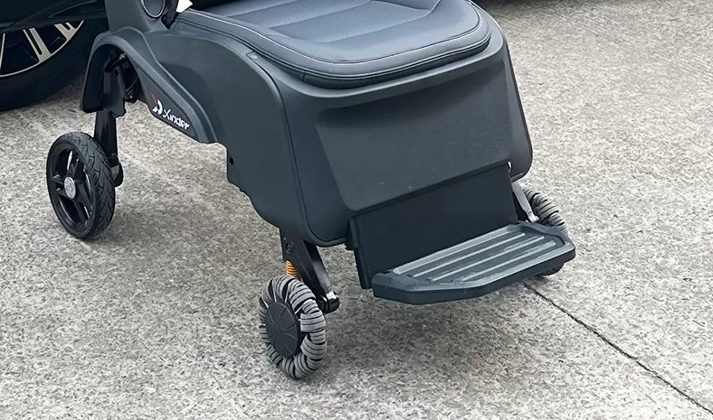 Pedal kaki mengangkat automatik