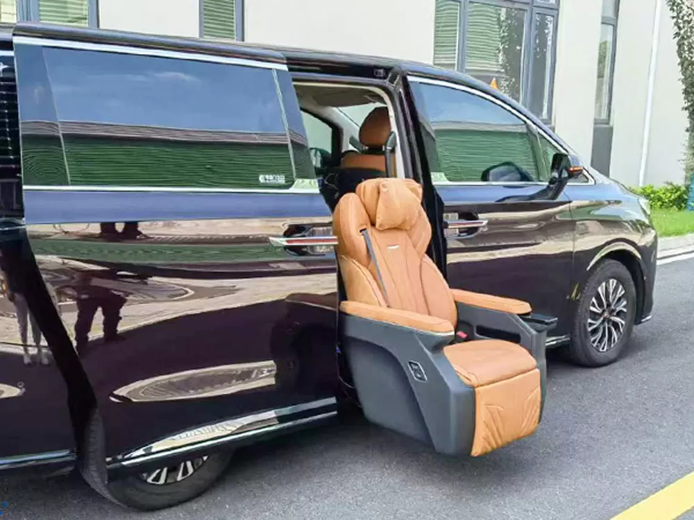 Bagaimanakah kerusi kereta berpusing diubah suai?