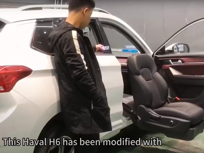 Haval H6 ini diubahsuai dengan kerusi Swivel Xinder-Tech
